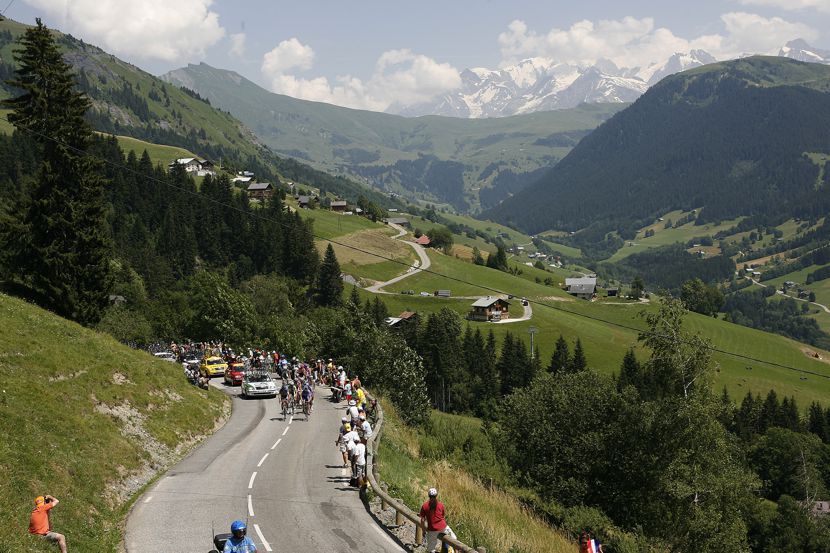 Image of leaders with Mont Blanc background 