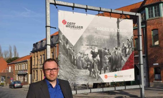 Ghent-Wevelgem publicity with Schotte leading the race over the Kemmelberg for the very first time.